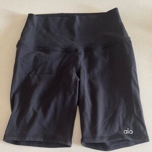 ALO Yoga Women's Classic Black Bike Shorts
